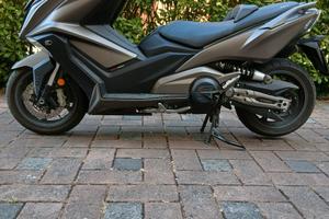 kymco ak 550