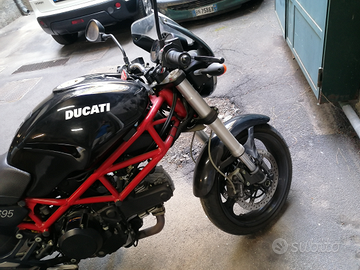 Ducati Monster 695 - 2300 km moto da collezione
