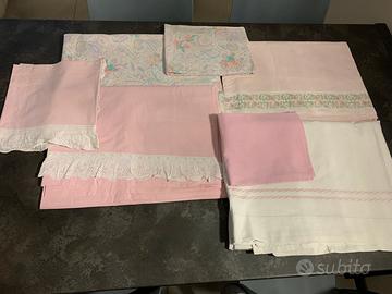 4 lenzuola piazza e 1/2 e 3 federe