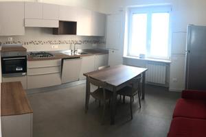 Due stanze disponibili appartamento centro