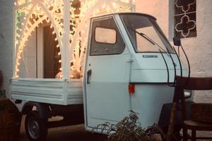 Ape 50 Piaggio con Luminarie artigianali