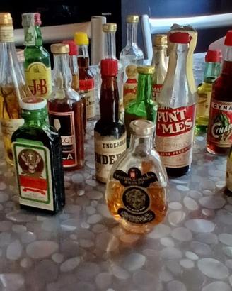 Stock bottigliette liquore 