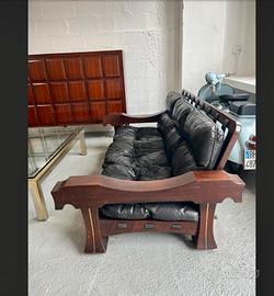 Divano e coppia di poltrone anni 60’ Frigerio