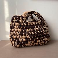 Borsa all’uncinetto bicolor beige e marrone