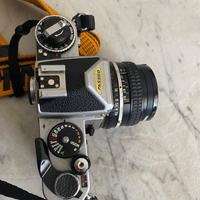 NIKON FE2