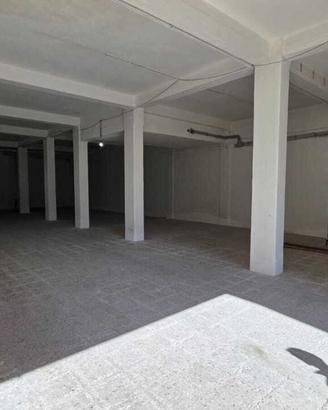 Locale commerciale a Tremestieri Etneo