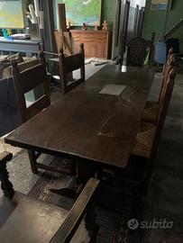 Tavolo e 4 sedie