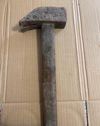 Martello antico