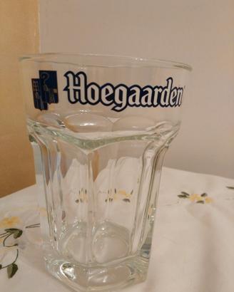 Bicchieri di marca Hoegaarden 