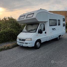 laika ecovip 8.1  64.000 km con garage