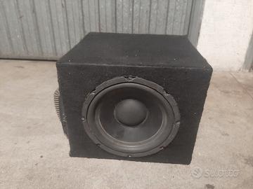 Subwoofer amplificato Magnat/ Phonocar 