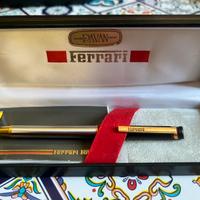 Penna a sfera Ferrari