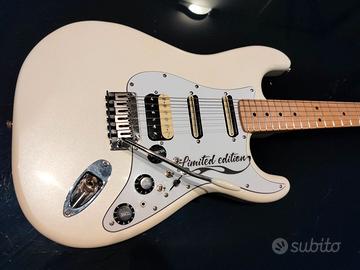 chitarra elettrica Fender Squier Limited Custom