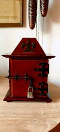 Cofanetto in legno stile medievale 