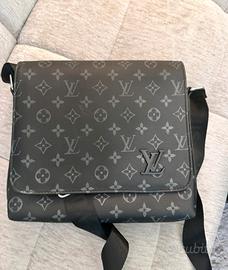 Borsello LV nero nuovo mai utilizzato