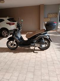 scooter Beverly  Piaggio 250.cc