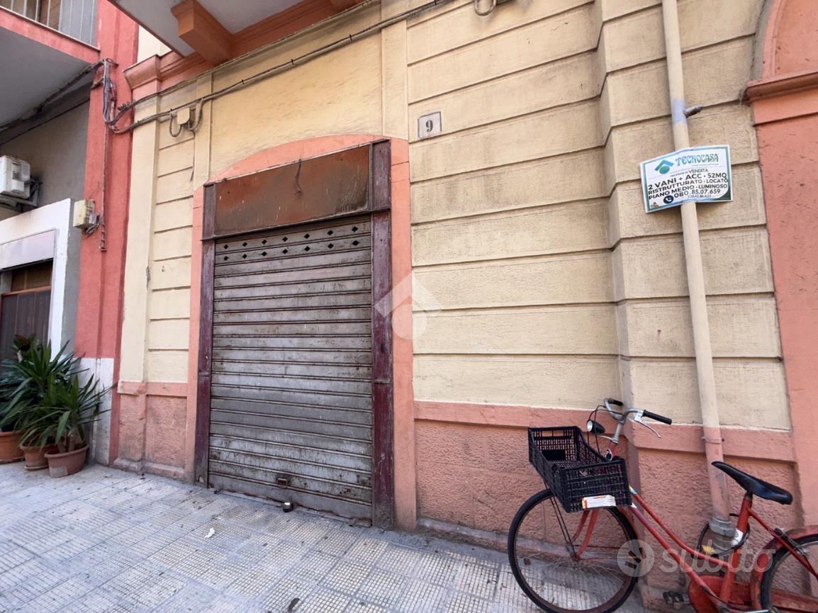 2 LOCALI A BARI - Vista 2