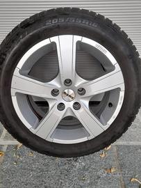Cerchi+Gomme da neve 205/55 r16 su cerchi MOMO