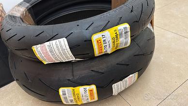 gomme moto