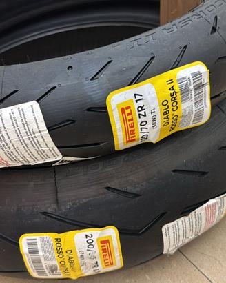 gomme moto