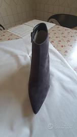 stivaletti di camoscio