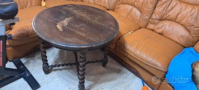 Tavolino Antico in Legno