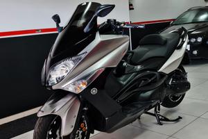 Yamaha T Max 500 con accessori tagli.