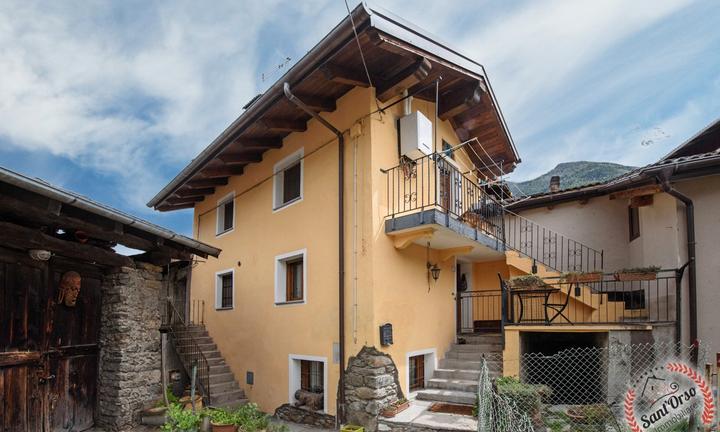 Casa semindipendente a brissogne