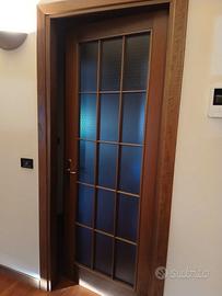 3 porte in legno noce