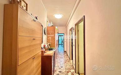 TRILOCALE IN ZONA CROCETTA