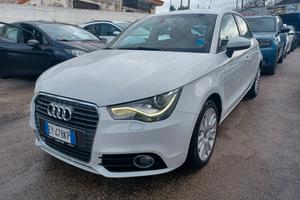 Audi A1 SPORTBACK 1.6 TDI BIXENO LED PDC