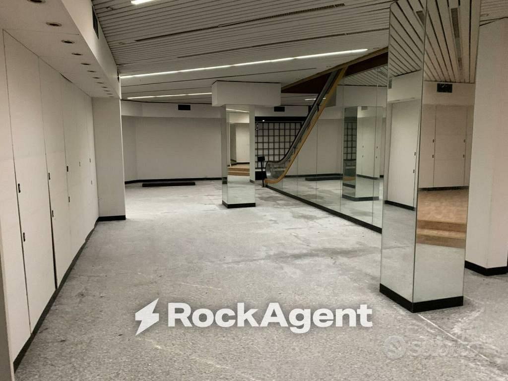 Immobile di 1100 m² con 4 locali a Casarano - Vista 5
