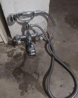 Rubinetteria per vasca da bagno