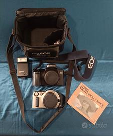 Lotto fotocamere Canon EOS 1000F + EOS 300 con fla