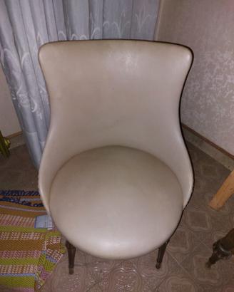 poltroncine in pelle