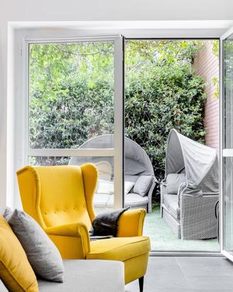 Poltrona ikea gialla