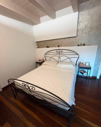 Letto in ferro battuto Cantori + comodini Cantori