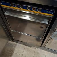 Frigo e Lavastoviglie industriali ristorante