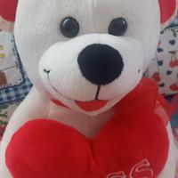 Peluche orsetto con cuore