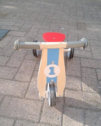 triciclo per bimbo in legno