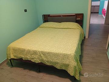 Letto matrimoniale 
