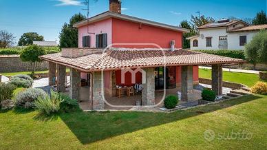 Villa di 150 m² con 4 locali a Zagarolo