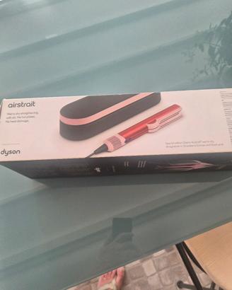 Dyson Airstrait