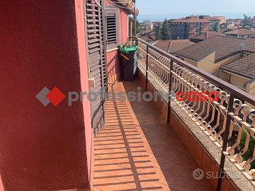 Pressi Chiesa Madre - mansarda 3 vani ampio