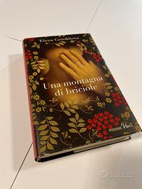 Libro Una montagna di briciole
