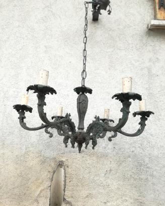 Lampadario antico in bronzo