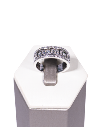 Anello in oro e diamanti