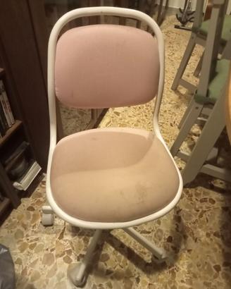 Sedia rosa IKEA ÖRFJÄLL per cameretta