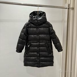 Piumino lungo Moncler Bambini in piuma d'oca