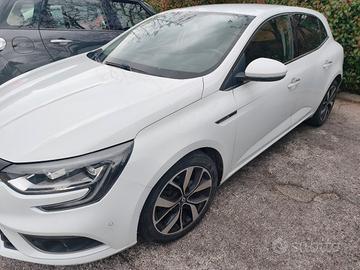 Renault Megane Blue intense 